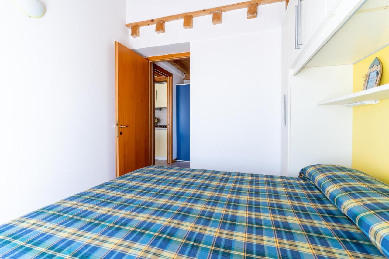 Maestrale Canova Apartments Каорле Екстер'єр фото